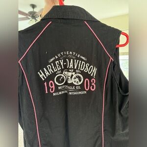 Harley-Davidson Women's Black and Pink Top